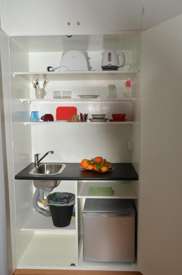Strovolos Value Suites מראה חיצוני תמונה